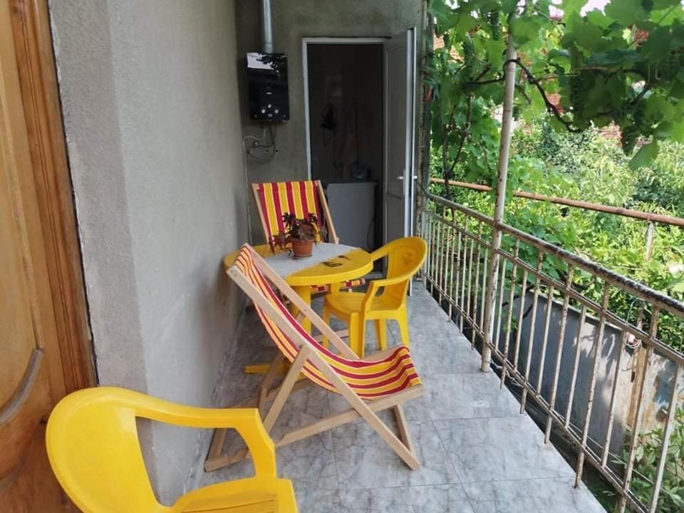 Beruka Guest House Kutaissi Exterior foto