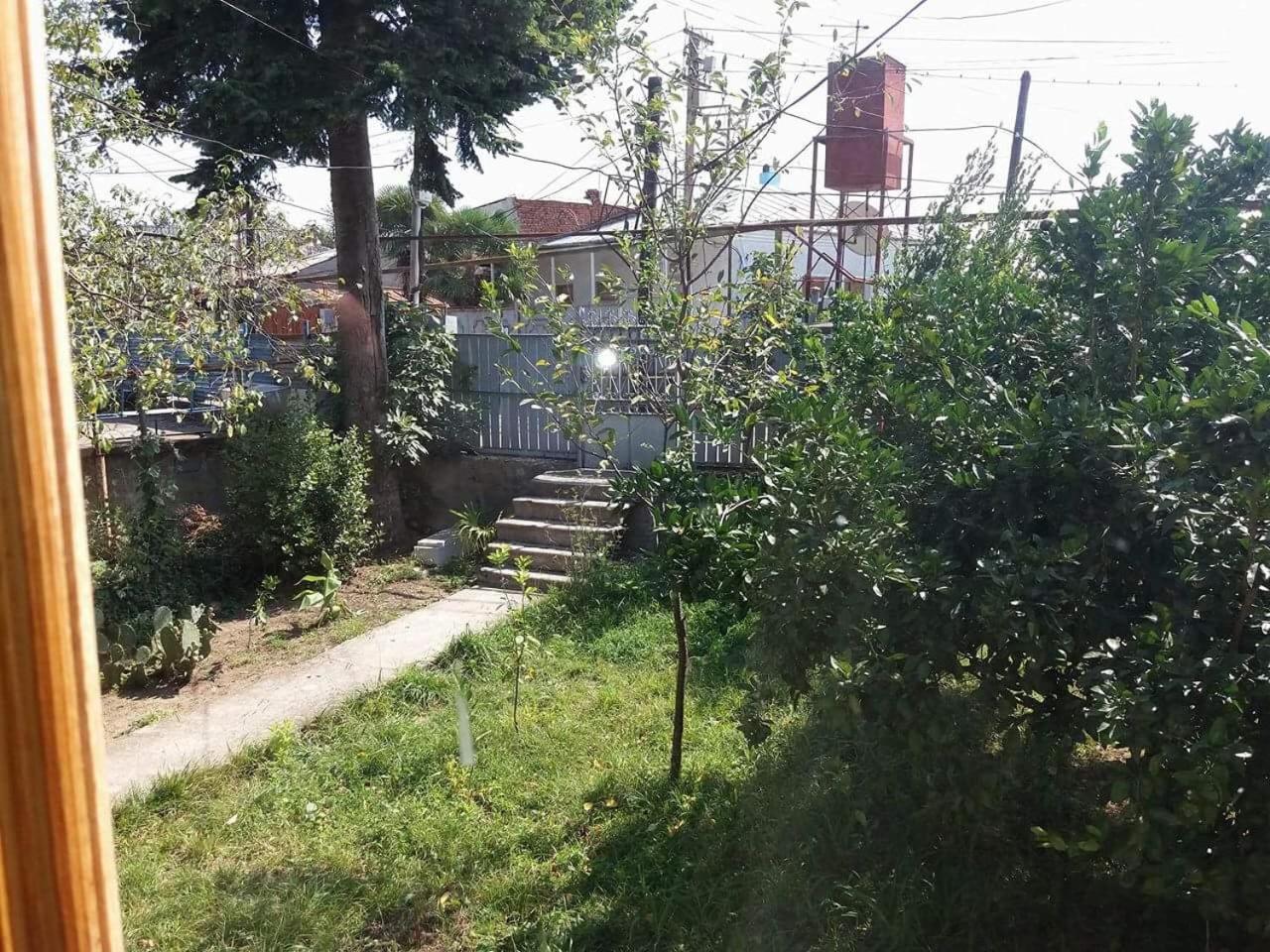 Beruka Guest House Kutaissi Exterior foto